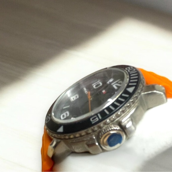 ✨MENS BLACK AND ORANGE WATCH✨ - Picture 3 of 4